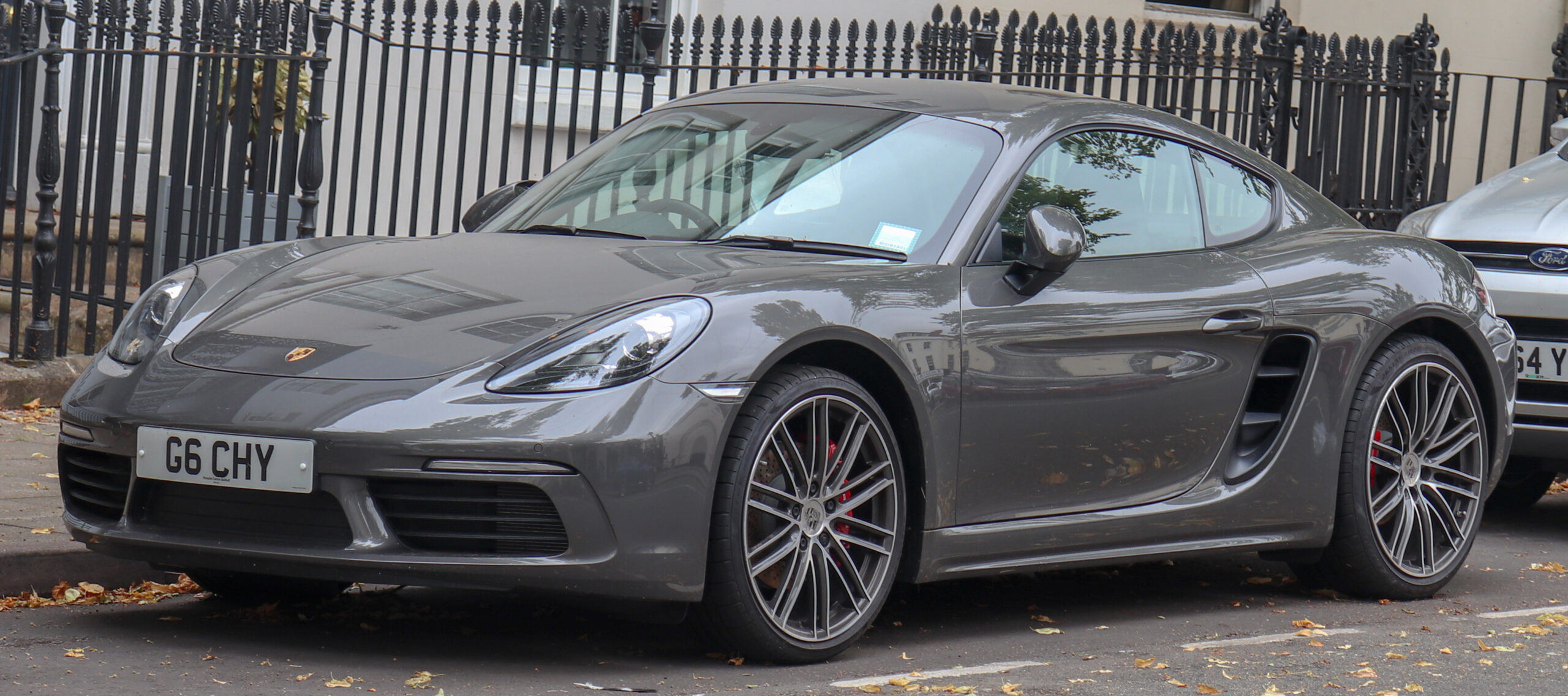 Porsche 718 Cayman (982) Explained: Four Cylinders, Six, and Everything Between